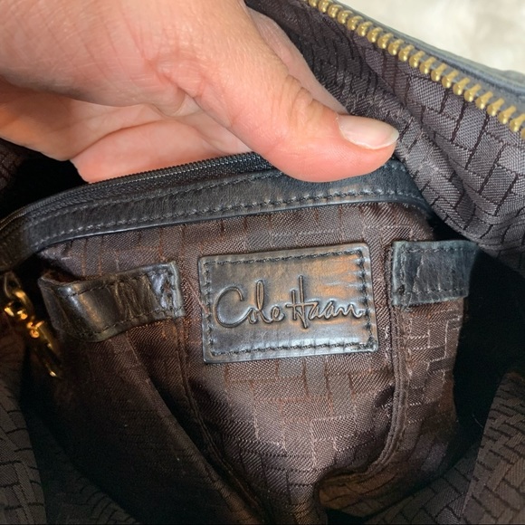 Cole Haan Black Leather Zipper Pocket Shoulder Bag - Picture 8 of 9